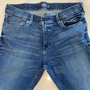 Hollister Classic Straight Epic Flex Men’s Jean
